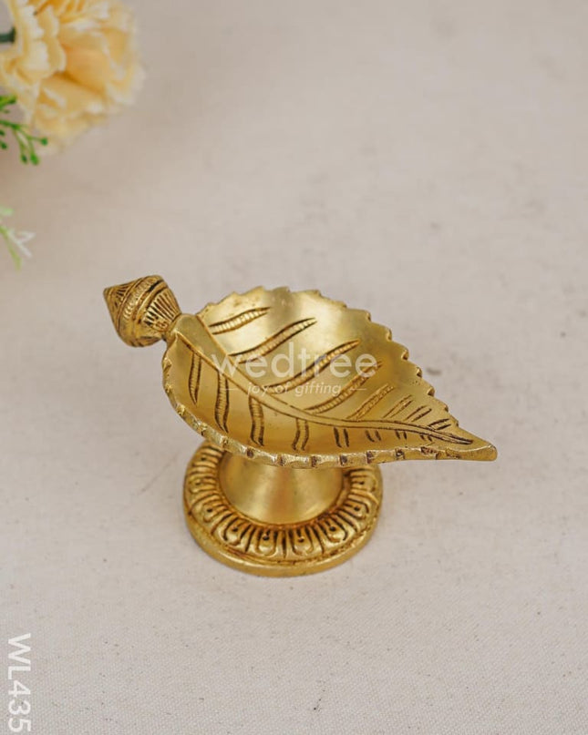 Brass Leaf Diya With Stand - Wl4355
