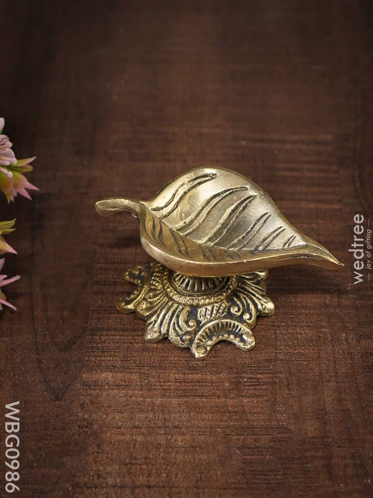 Brass Leaf Shape Diya With Designer - Wbg0986 Diyas