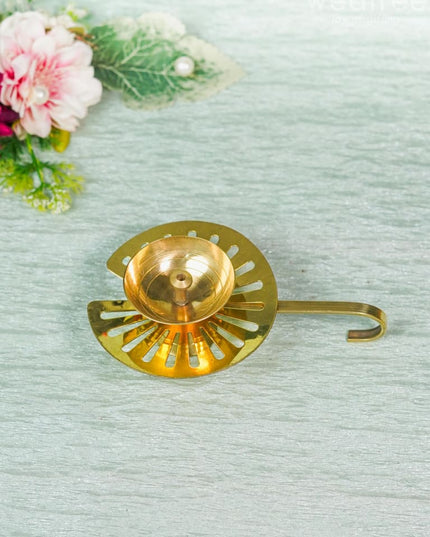 Brass Lotus Leaf Shaped Diya - WBG0203 Brass Diya RG