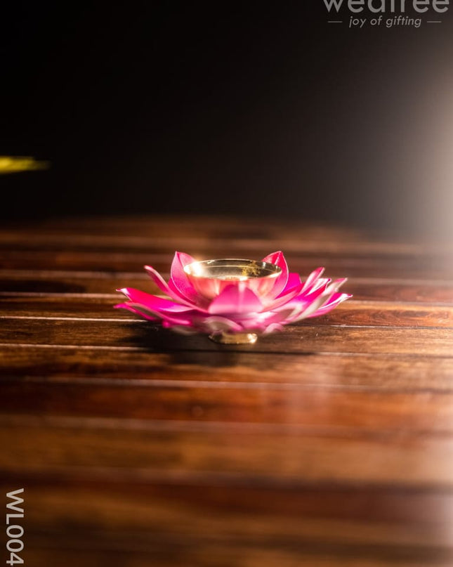 Lotus Shaped Diya - Wl0046 Brass
