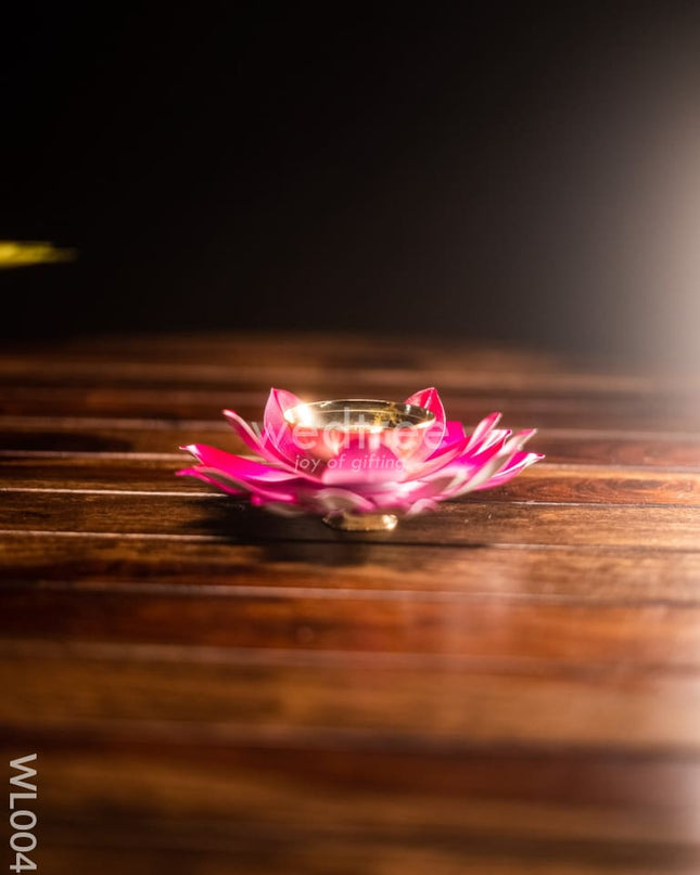 Lotus Shaped Diya - Wl0046 Brass
