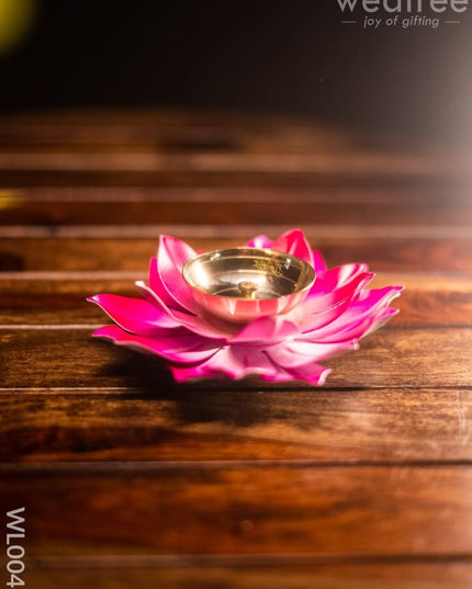 Lotus Shaped Diya - Wl0046 Brass