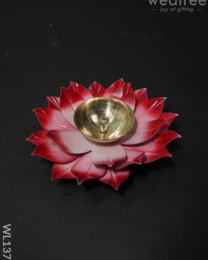 Brass Lotus Shaped Diya - Wl1376