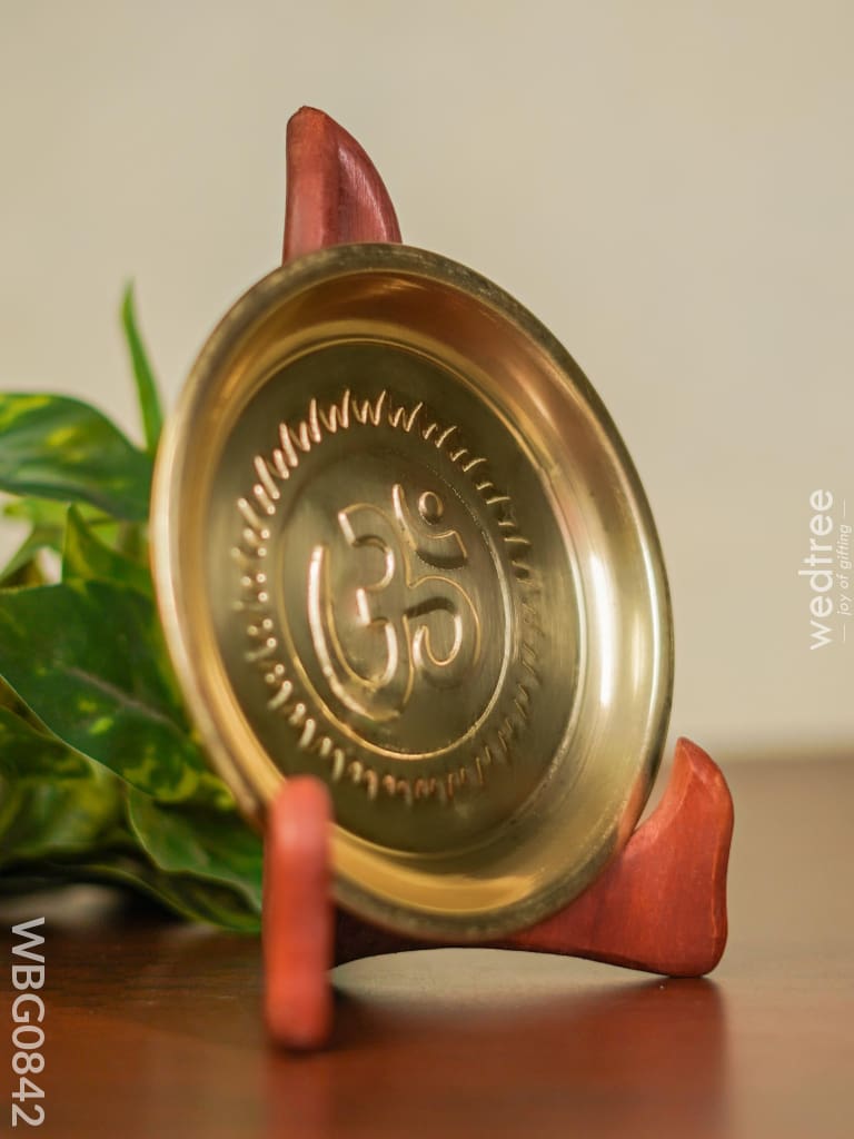 Brass Om Plate - 5.5 Inch Wbg0842 Pooja Utilities