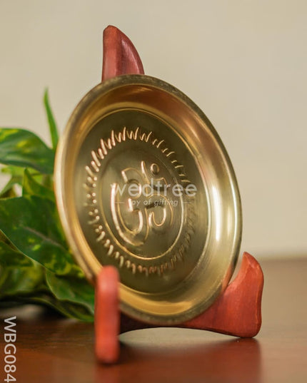 Brass Om Plate - 5.5 Inch Wbg0842 Pooja Utilities