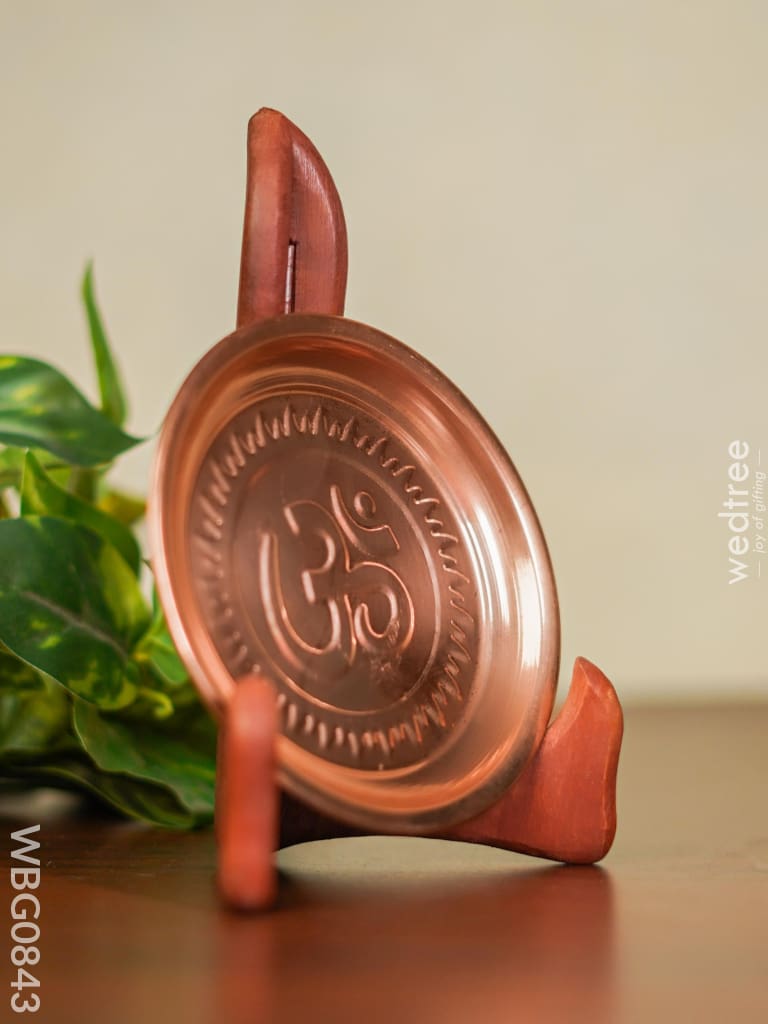 Brass Om Plate - Copper Coated 4.5 Inch Wbg0843 Pooja Utilities