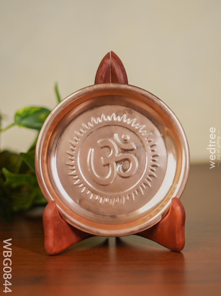 Brass Om Plate - Copper Coated 5.5 Inch Wbg0844 Pooja Utilities