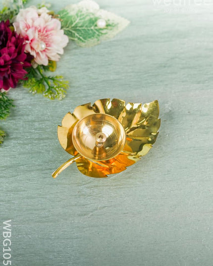 Brass Pipal Leaf Shape Diya - WBG1055 Brass Diya RG