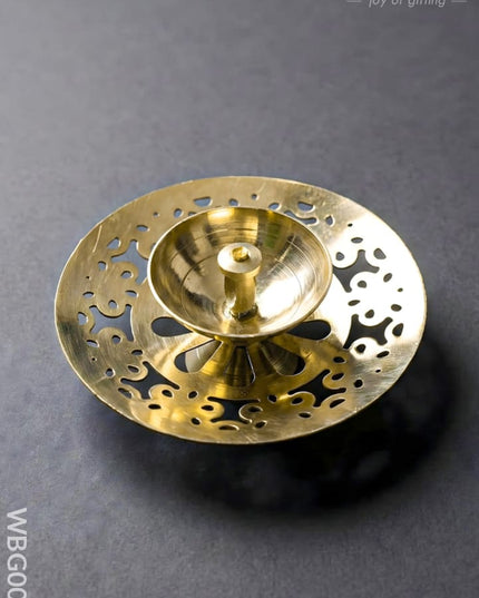 Brass Round Shaped Diya - WBG0044 - Brass Diya RG