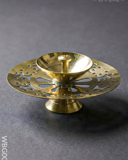 Brass Round Shaped Diya - WBG0044 - Brass Diya RG