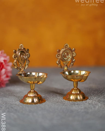 Brass Shank & Chakra Diya - 4.5 Inch Wl3880