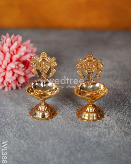 Brass Shank & Chakra Diya - 4.5 Inch Wl3880