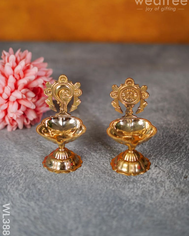 Brass Shank & Chakra Diya - 4.5 Inch Wl3880