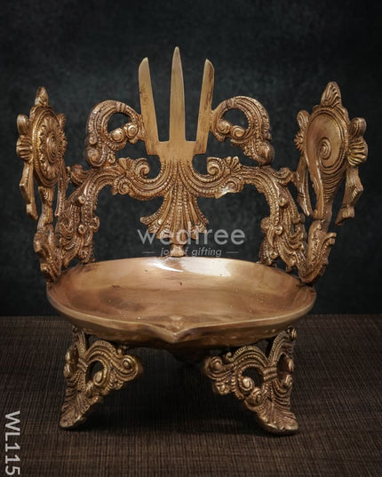 Brass Shank-Chakra-Nama Diya - Wl1156