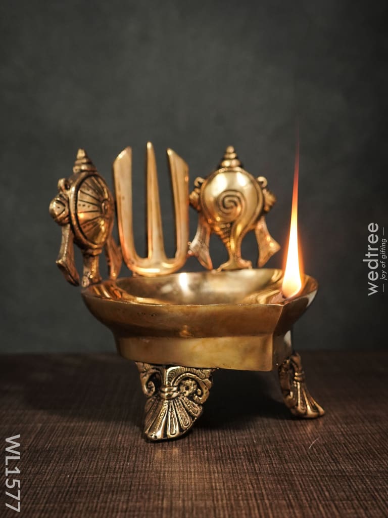 Brass Shank-Chakra-Nama Diya - Wl1577