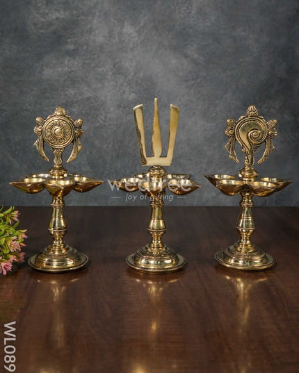 Brass Shank-Chakra-Nama Vilakku - Wl0893 Diya