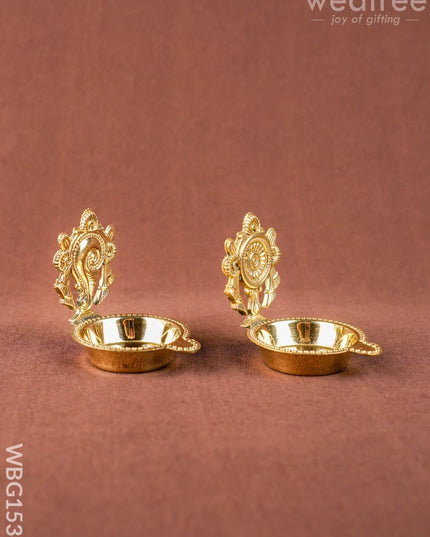 Brass Shankh Chakra Diya - WBG1534 - Brass Diya
