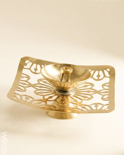Brass Square Shaped Diya - WBG0037 - Brass Diya RG