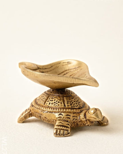 Brass Tortoise Leaf Shape Diya - WL2787 - Brass Diya RG