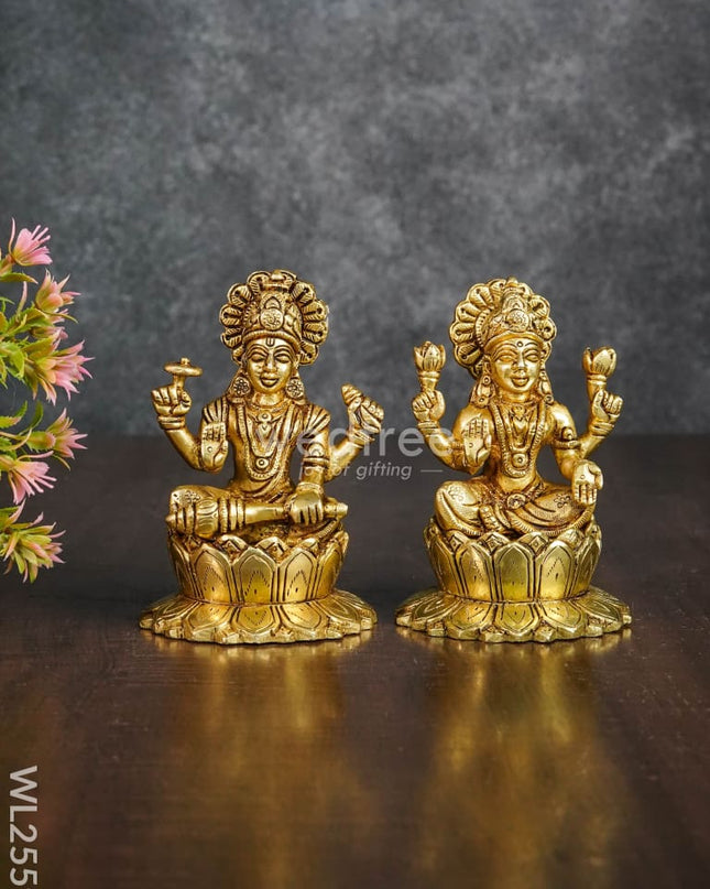 Brass Vishnu & Lakshmi Set - Wl2559 Figurines