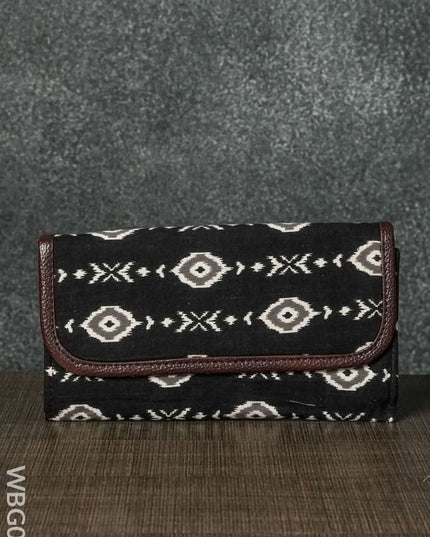 Clutch Purse With Multidesigned And Multicolored - (8In X 4In) Wbg0263 Clutches & Purses