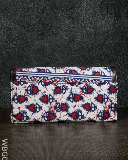 Clutch Purse With Multidesigned And Multicolored - (8In X 4In) Wbg0263 Clutches & Purses