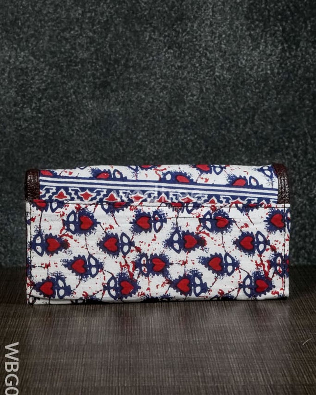Clutch Purse With Multidesigned And Multicolored - (8In X 4In) Wbg0263 Clutches & Purses