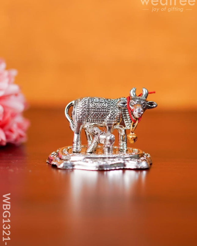 White Metal Cow - Wbg1321 Silver Finish Metal Figurine