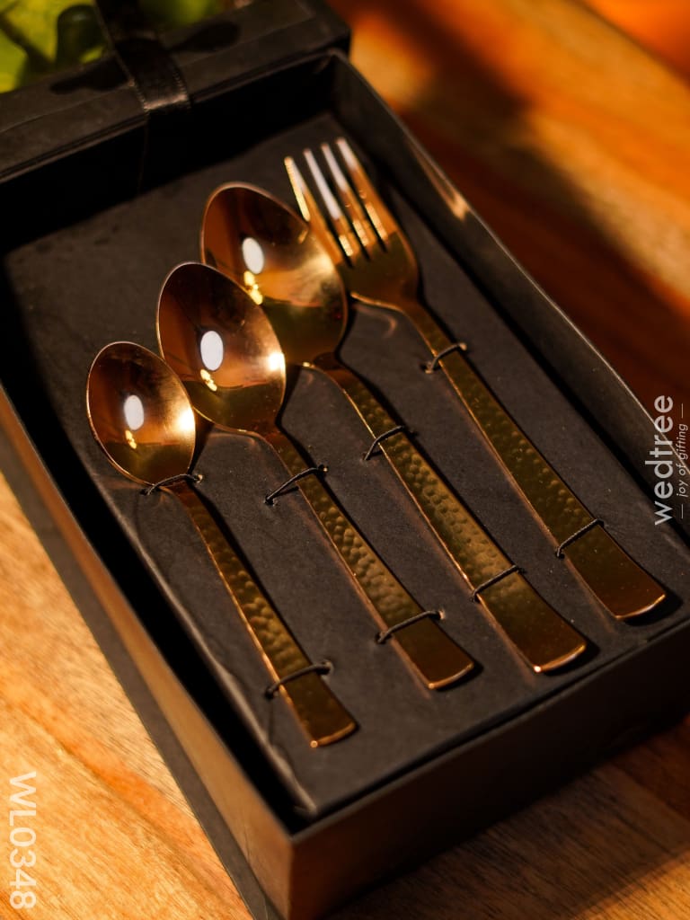 Cutlery Set (Table Spoon Desert Spoon Teaspoon And Fork) - Rose Gold (Set Of 24 Pieces) Wl0348