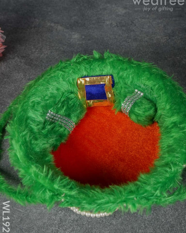 Laddu Gopal Basket - Wl1929 Combos & Hampers