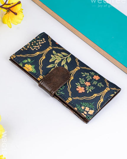 Designer Handy Pouch with Clasp lock - WBG1848 - Clutches & Purses