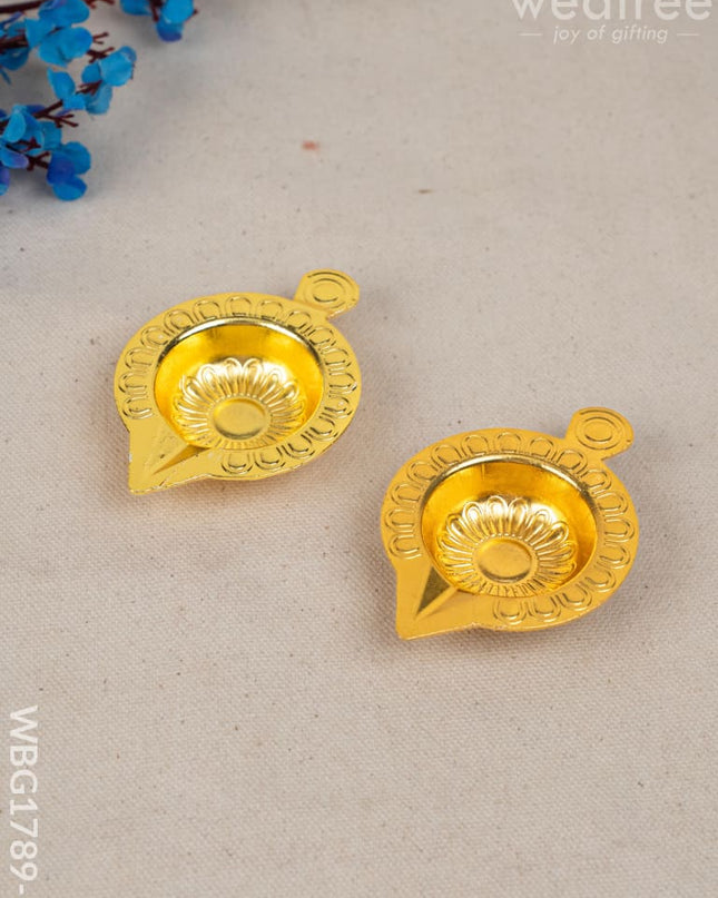 Diya Set of 2 - Gold - WBG1789-1 - White Metal Diya RG