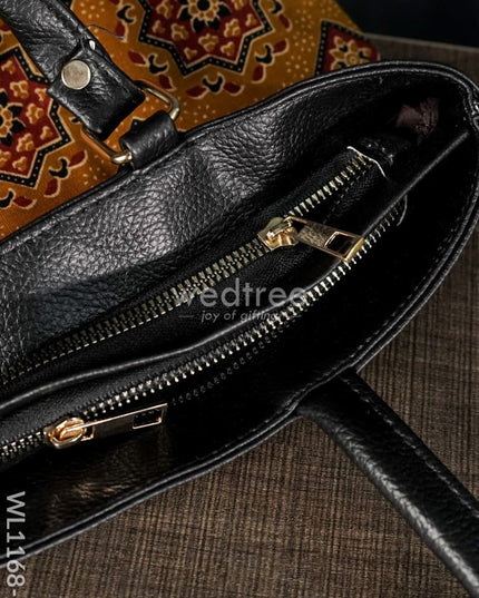 Dusky Shade Handbag With Ajrakh Prints - Wl1168 Regular Handbags
