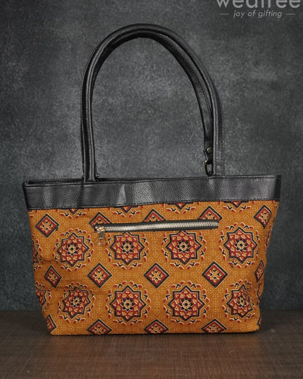 Dusky Shade Handbag With Ajrakh Prints - Wl1168 Regular Handbags