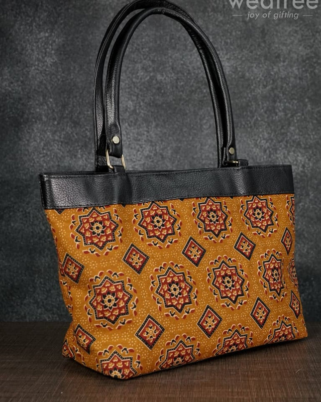 Dusky Shade Handbag With Ajrakh Prints - Wl1168 Regular Handbags