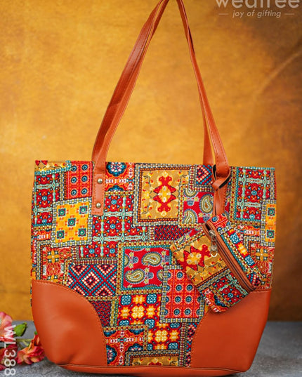 Faux Leather Hand Bag With Mini Coin Pouch - Wl3888 Printed Fabric Bags