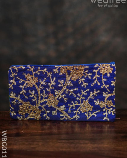 Floral Embroidery Purse With Zipper - Wbg0111 Clutches & Purses