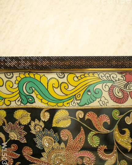 Frame: Krishna Semi Silk Artwork - WL5031 Frames