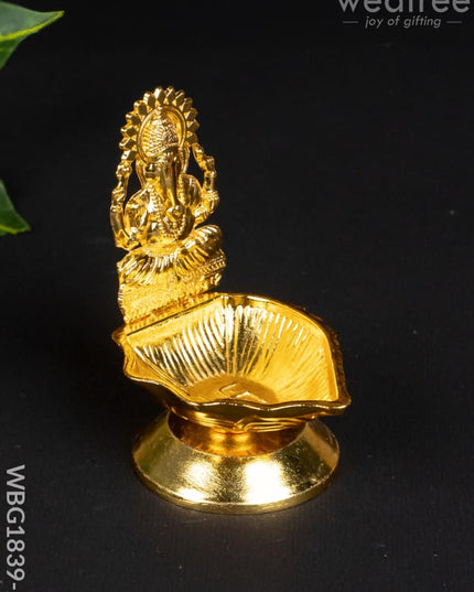 Ganesh Diya - WBG1839-2 - White Metal Diya RG