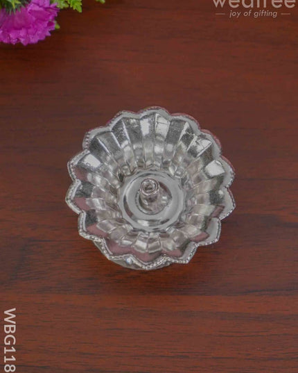 German Silver Devadas Diya - Wbg1182 Diyas