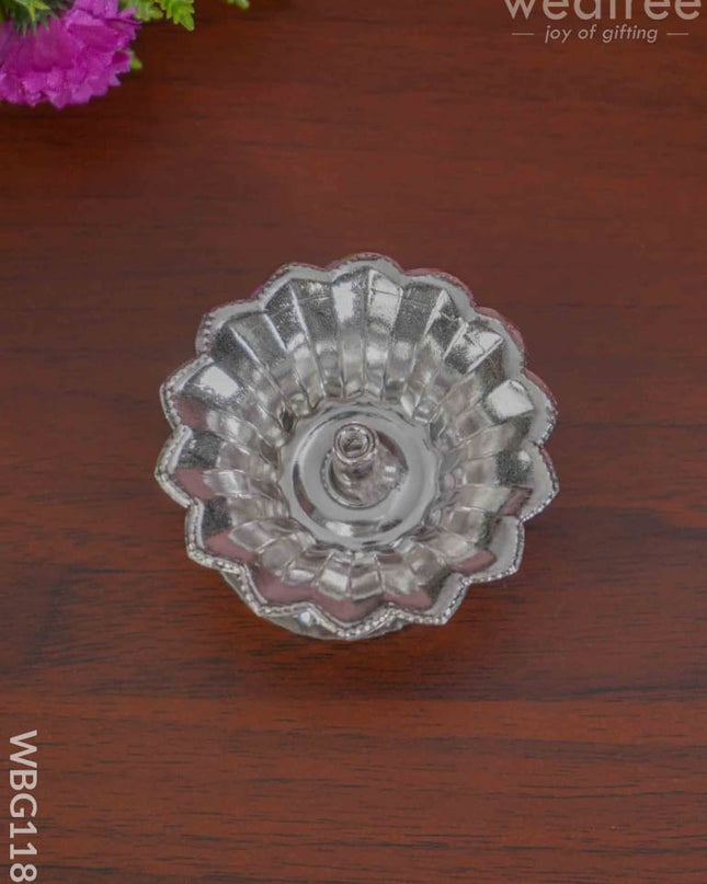 German Silver Devadas Diya - Wbg1182 Diyas
