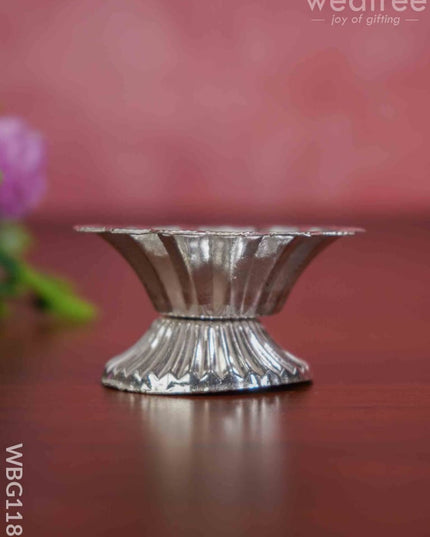 German Silver Devadas Diya - Wbg1182 Diyas