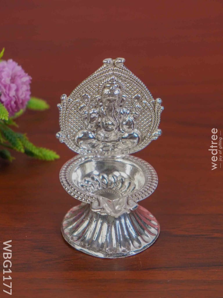 German Silver Ganesha Diya - Wbg1177 Diyas