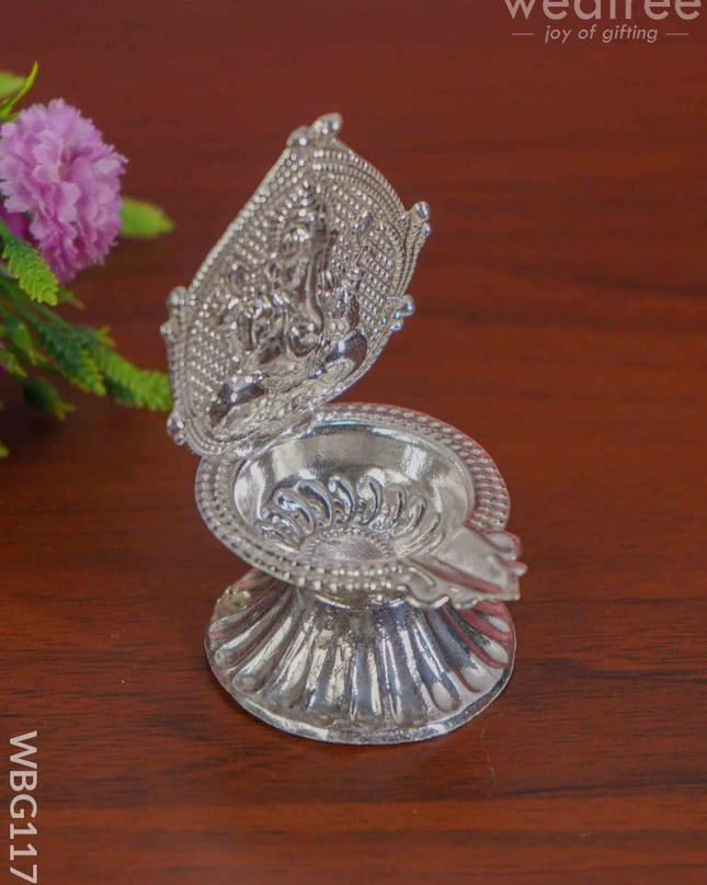 German Silver Ganesha Diya - Wbg1177 Diyas