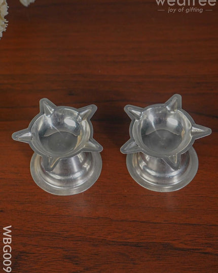 German Silver Kamal Diya With Stand (Set Of 2) - Wbg0095 Diyas