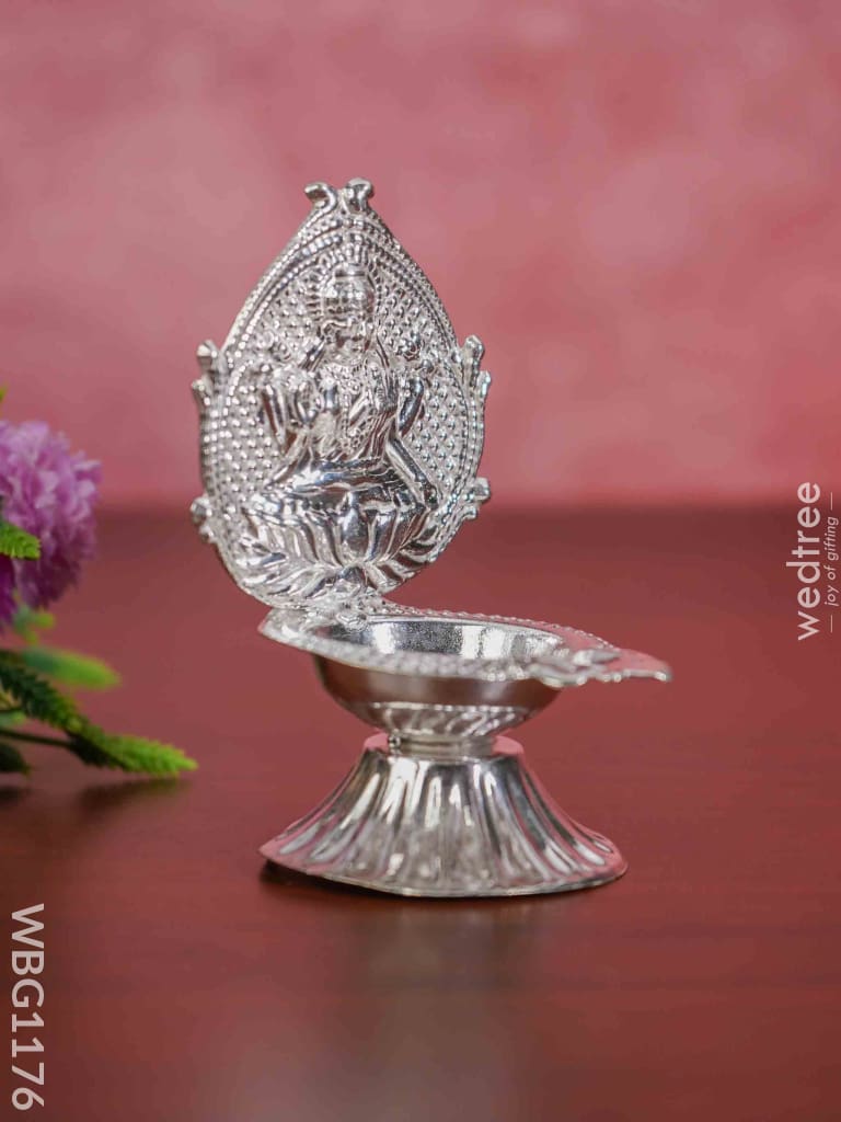 German Silver Lakshmi Diya - Wbg1176 Diyas