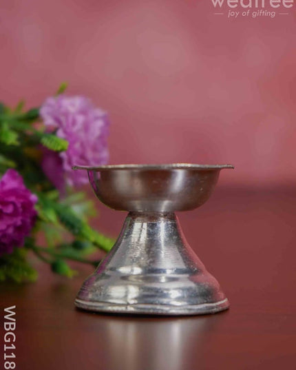 German Silver Round Diya With Stand - Wbg1183 Diyas