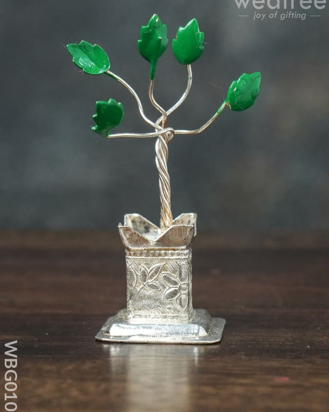 German Silver Tulasi Maadam With Green Leaves - Wbg0100 Pooja Utilities