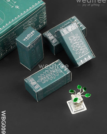 German Silver Tulasi Maadam With Green Leaves - Wbg0100 Pooja Utility Rg