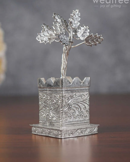 German Silver Tulasi Maadam - Wl0945-1 Pooja Utility